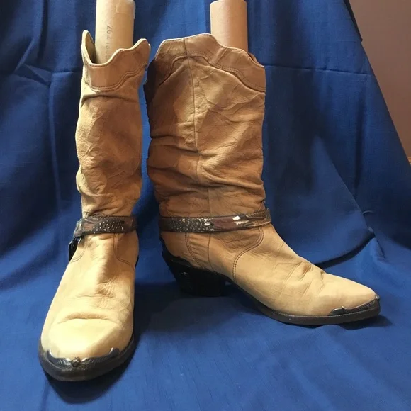 Beautiful Vintage Zodiac Cowboy Boots size 8 - Picture 1 of 11
